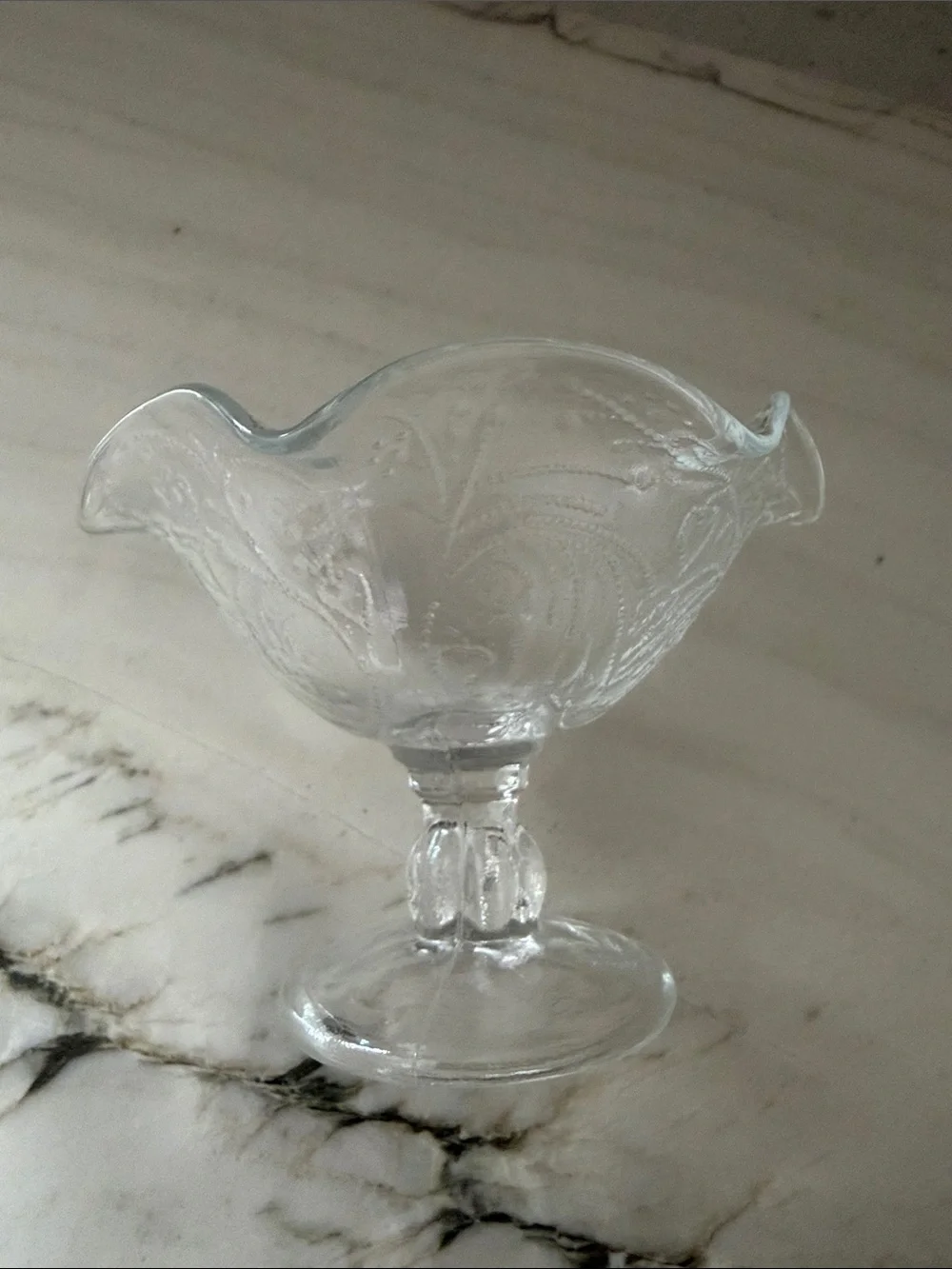 Set of 4 Clear Glass Pedestal Dessert Cups